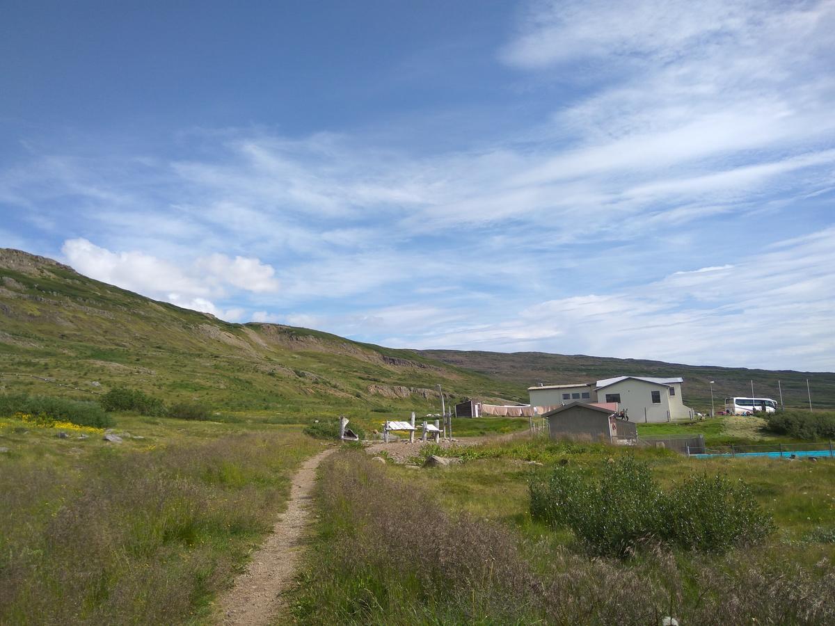 Hotel Laugarholl With Natural Hot Spring Holmavik Exterior photo